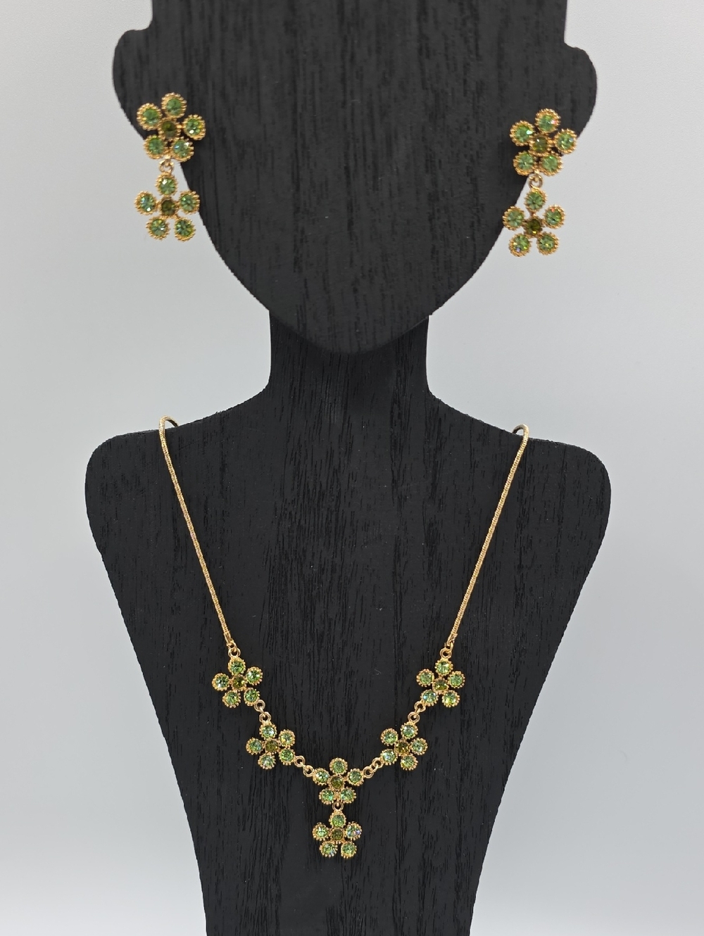 Green Crystal And Gold Tone Floral Necklace & Earrings Set
